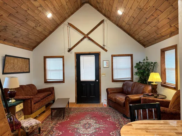 107 W Stockton St, Philipsburg, MT 59858