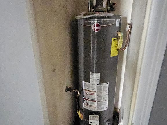 5th image of 1229 Hodgson St