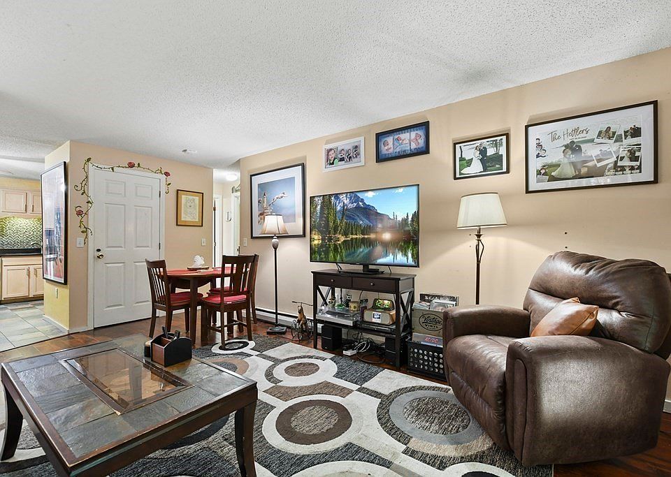 2 Oak Hill Ln APT 203, Nashua, NH 03062 Zillow