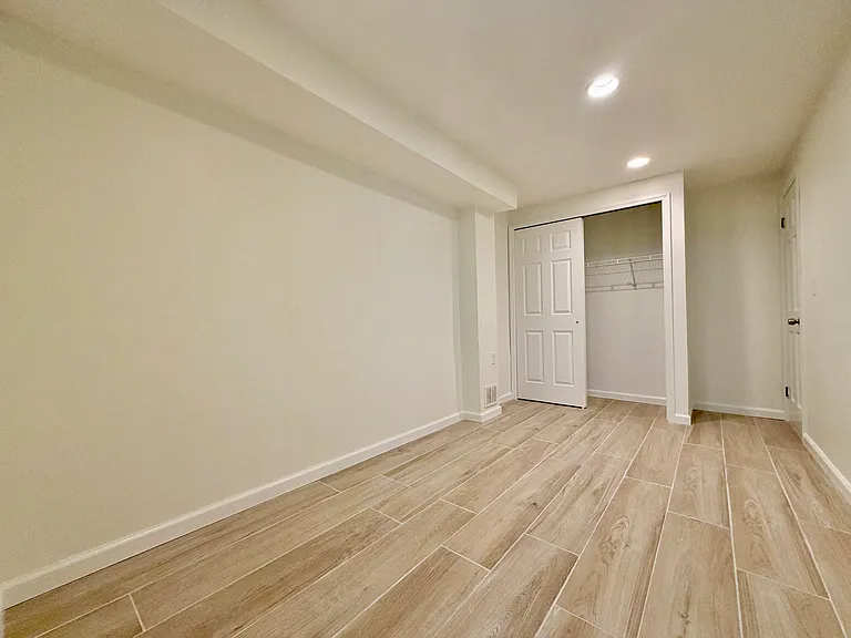 204 Sneden Ave #1 — Photo 10
