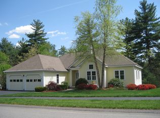 10 Sandpiper Ln, Merrimack, NH 03054