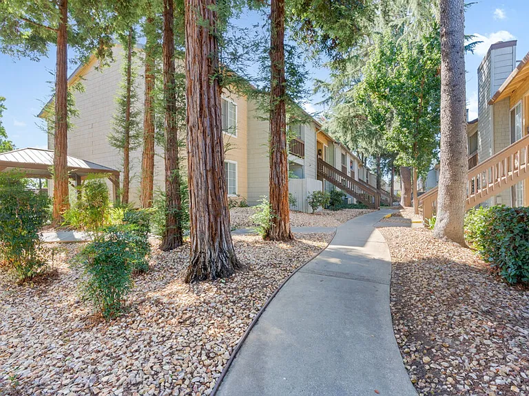Walnut Village — Photo 3