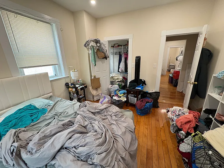 215 Harvard Ave #7 — Photo 5