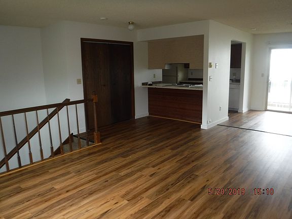 2nd image of 16 Hoffman Dr Unit 1-4