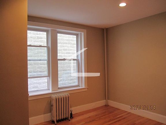 3rd image of 328 Saint Paul St APT 006