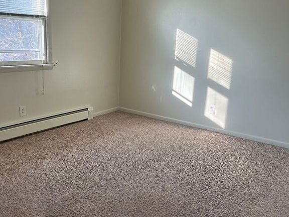 5th image of 3727 University Ave #5