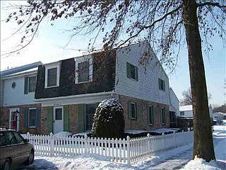 1st image of 966 E Maple St #U-0017