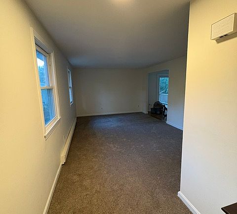 4th image of 40 North St Unit 40