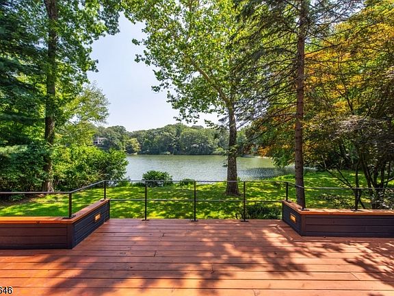 2nd image of 28 W Shore Rd