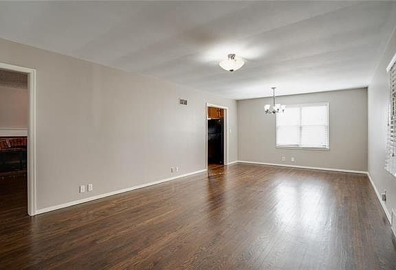 5th image of 9225 Hardy St