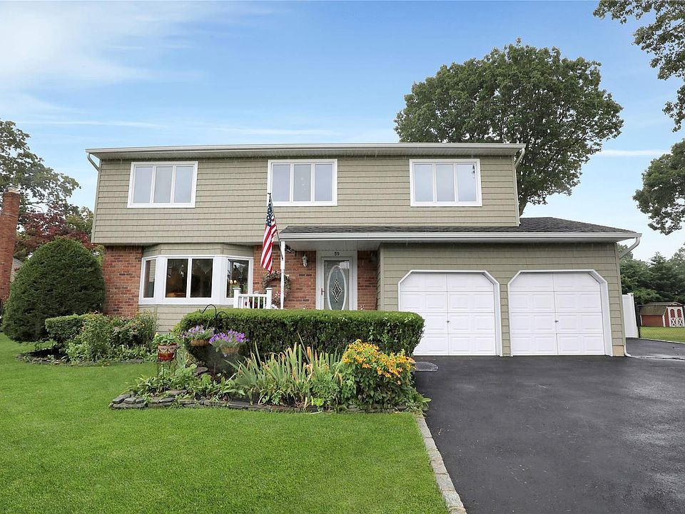 1st image of 59 Carrie Ave