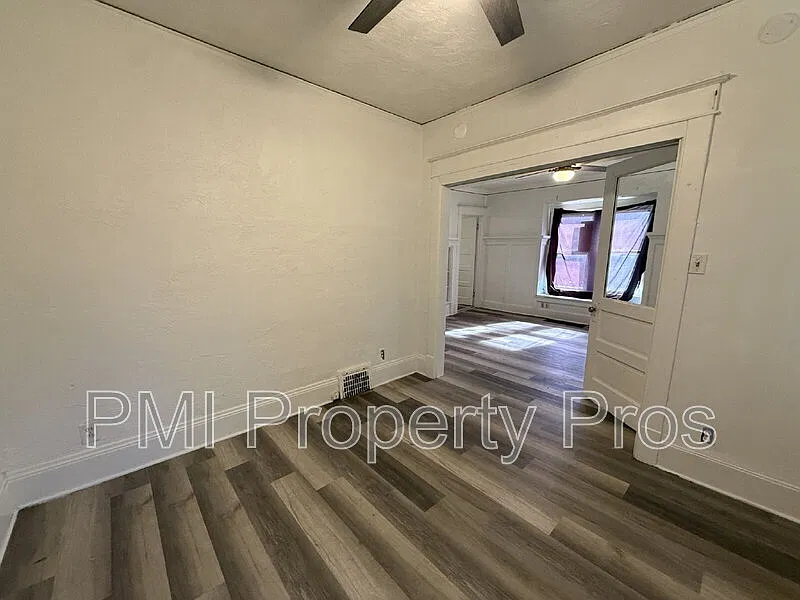 2 bed, 1.0 bath, 865 sqft, $950 — Photo 4