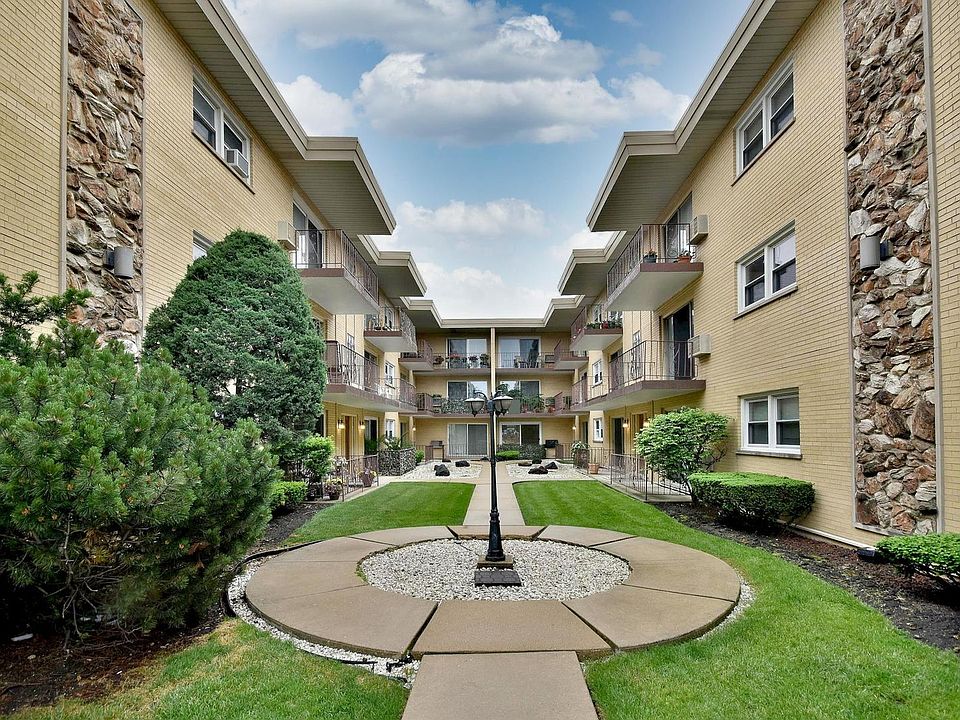 1st image of 4829 N Central Ave APT 206