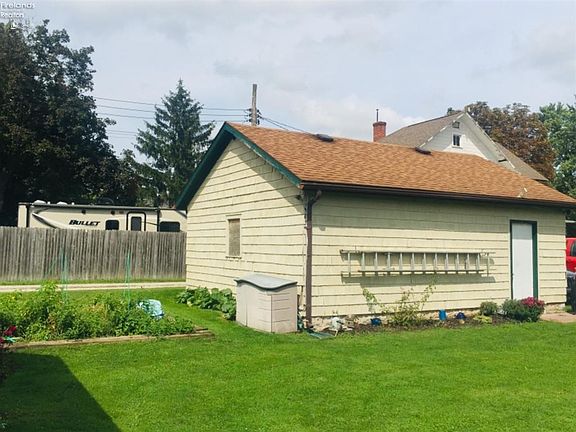 4th image of 212 S Gibson St