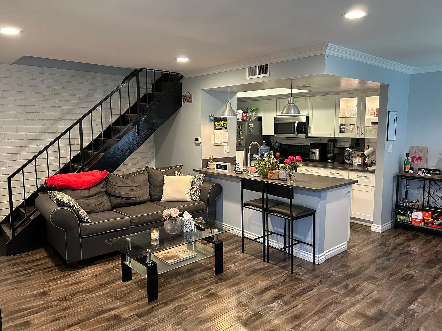 1260 N Avenida Conejo — Photo 2