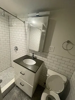 Rented by NorthStar REG LLC | media 17