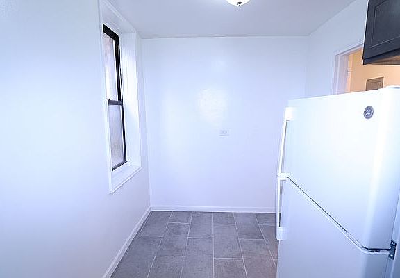 5th image of 132-25 Maple Ave Suite 114