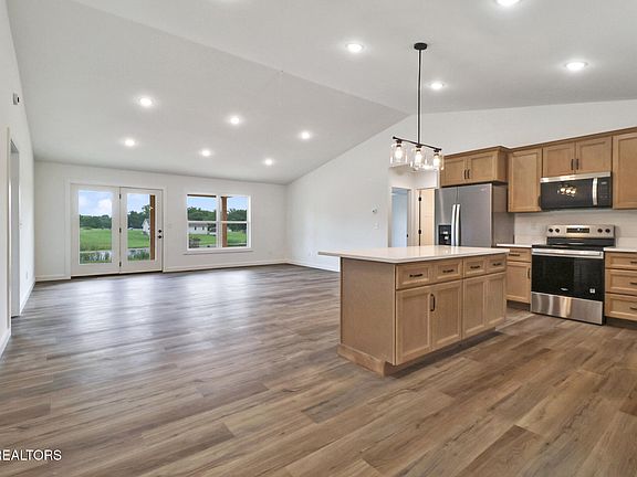 2nd image of 817 Hack Beaty Rd