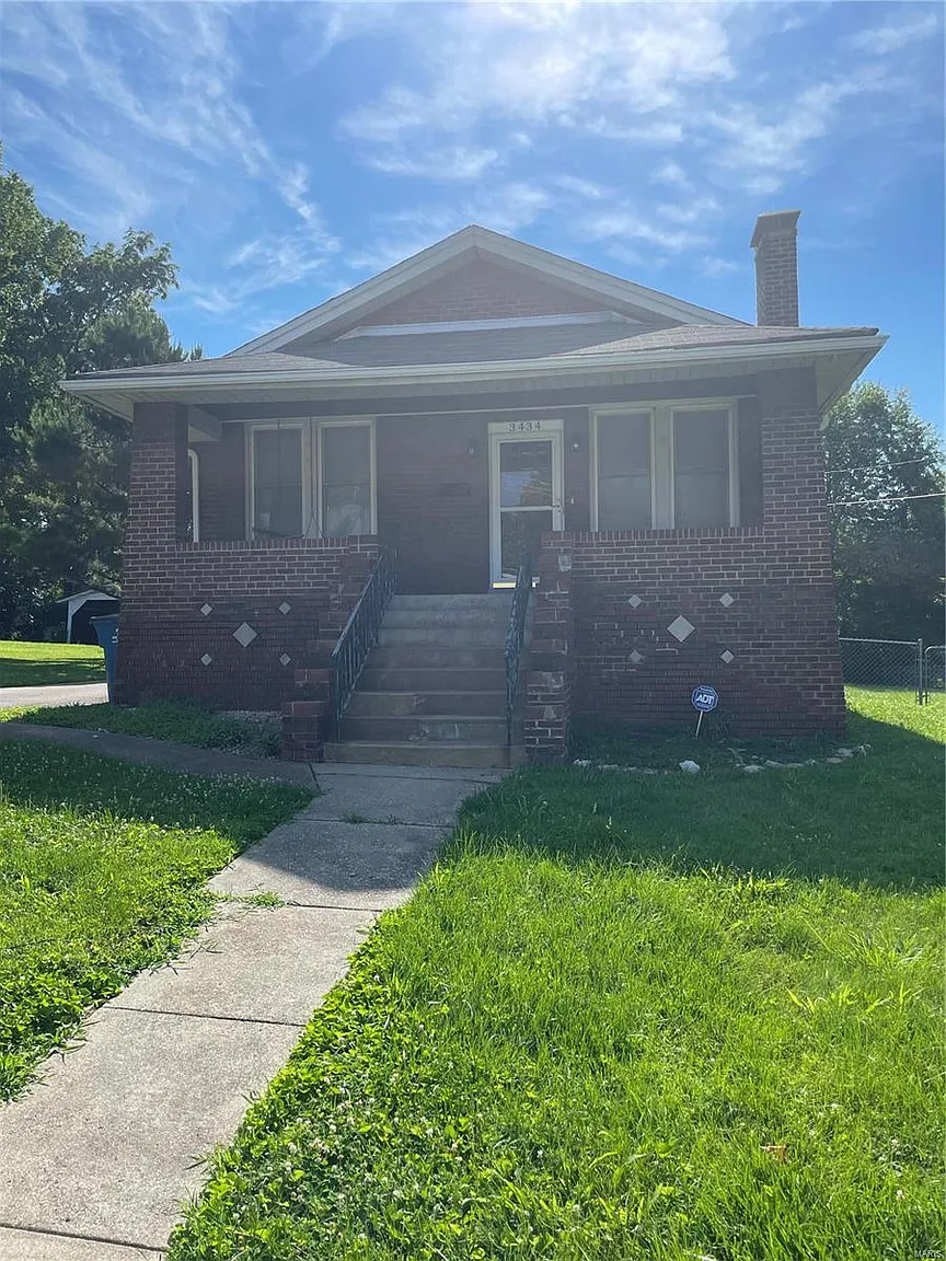 3434 Charlack Ave photo 1