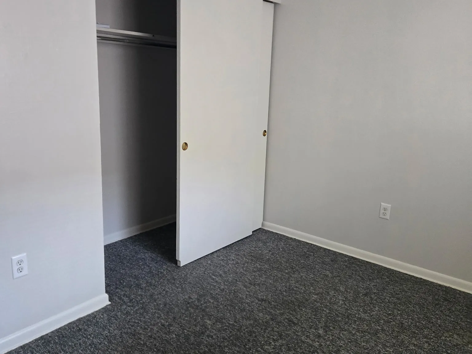 2 bed, $825 — Photo 4
