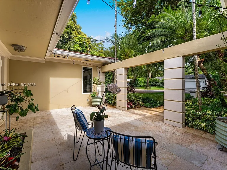 611 Santurce Ave — Photo 41