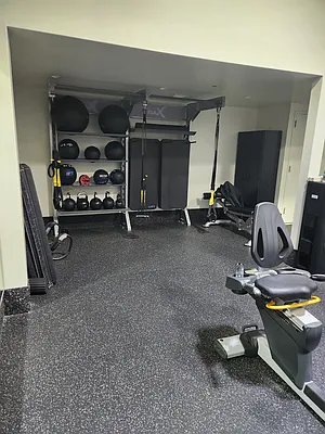 Rented by Spaces Realty Group | media 10