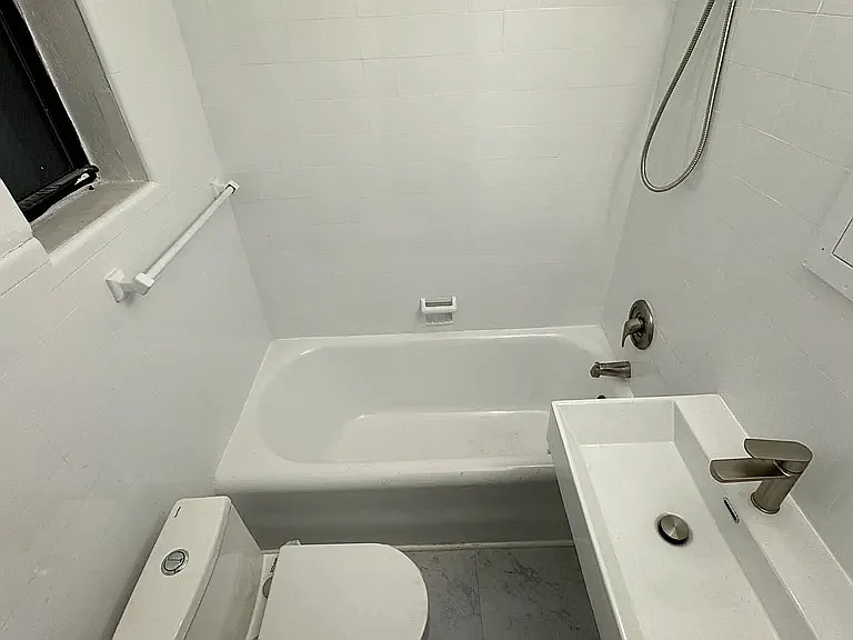 941 W Hamilton Street — Photo 10