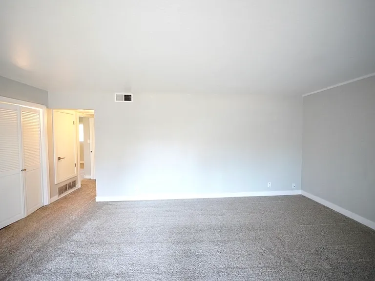 344 Rheem Blvd #16 — Photo 3