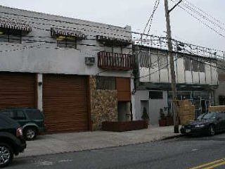 1st image of 1865 Steinway St