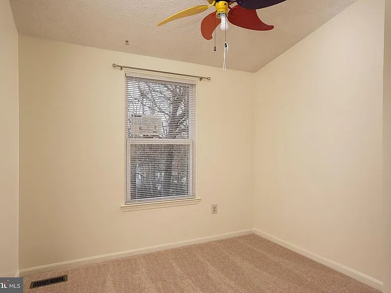 7624 Mandan Rd — Photo 25