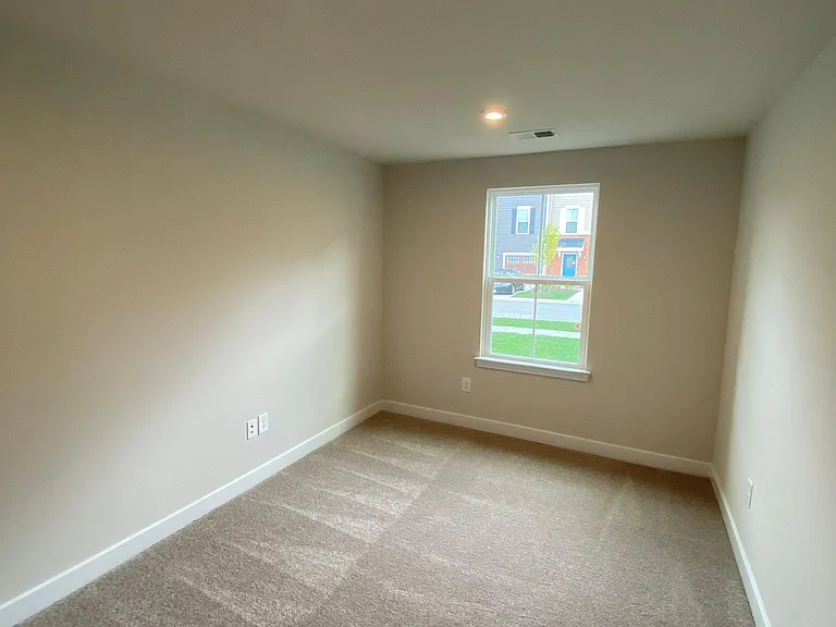 316 Crofton Village Ter — Photo 45