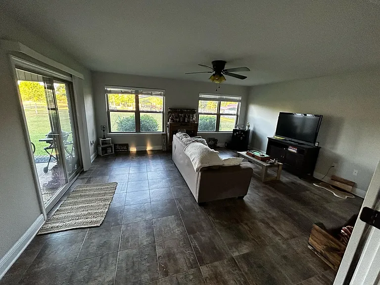 4888 Nichols Creek Rd — Photo 46