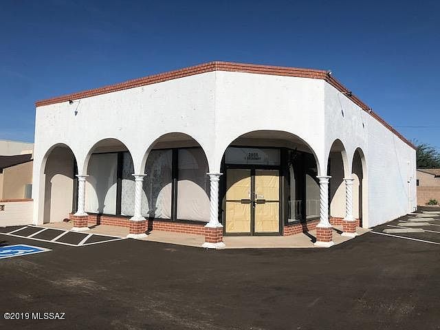 2nd image of 2855 E Broadway Blvd