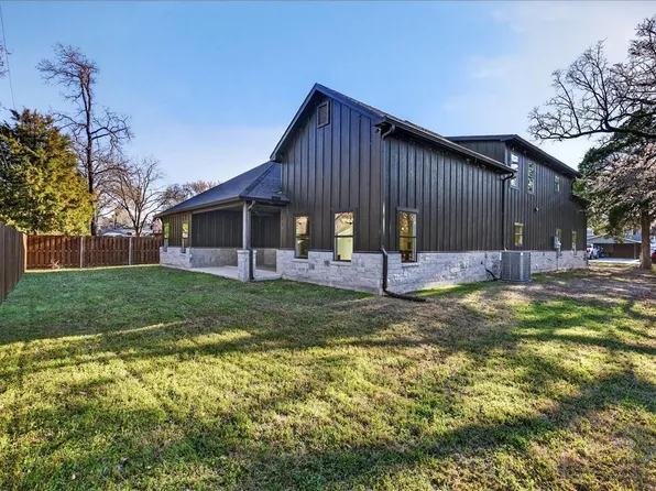 114 Castlewood Rd, Enchanted Oaks, TX 75156