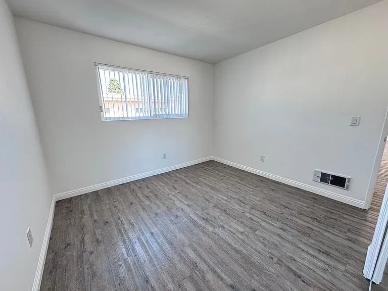 1808 MacKay Ln — Photo 13