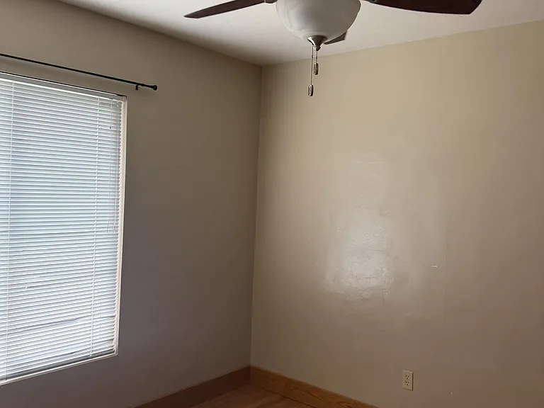 579 W C St — Photo 13