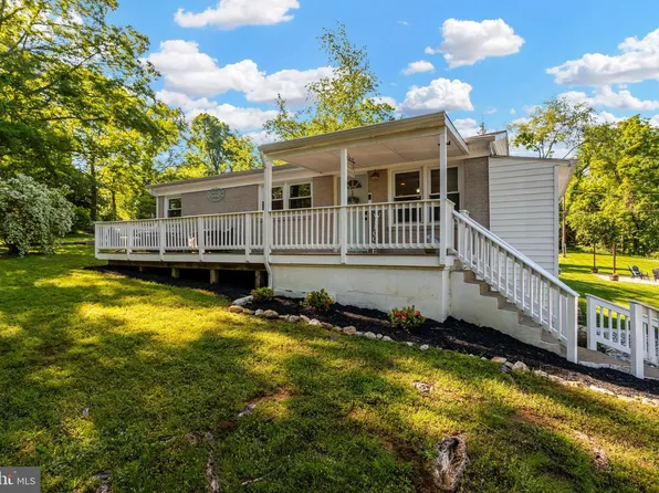 6341 Duhollow Rd, Warrenton, VA 20187