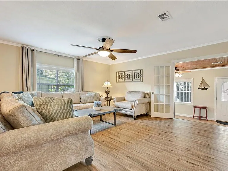 683 Water View Dr — Photo 14