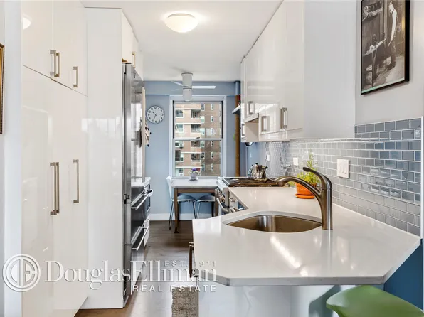 575 Grand Street image 1 of 12