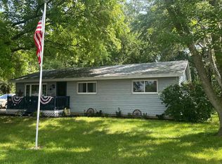 310 Southeastern Ct, Genoa City, WI 53128