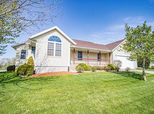 100 Heather Ln, Springville, IA 52336