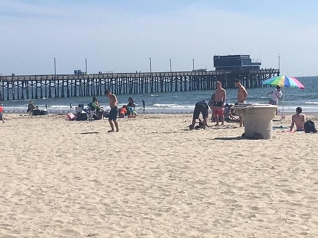 Balboa Pier & sandy beach