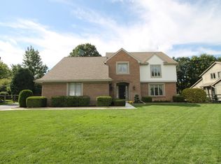 195 N Ridge Dr, Perrysburg, OH 43551