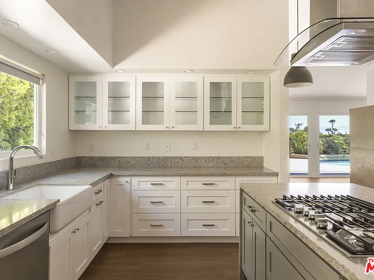 22427 De Kalb Dr — Photo 16