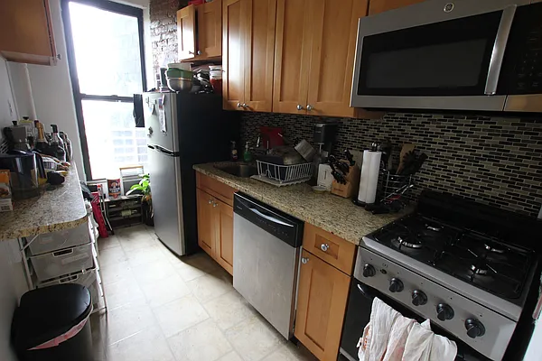 Rented by Bedford 6 Real Estate | media 13