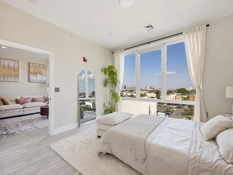 10 Lincoln St #3B — Photo 3