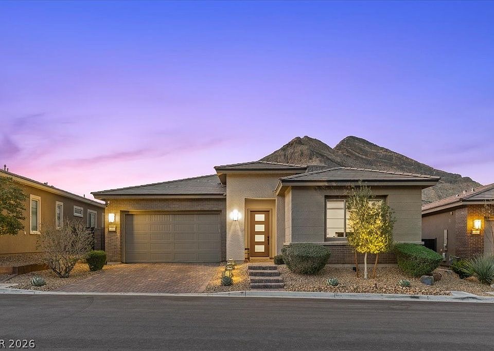 1st image of 10950 Red Yucca Dr