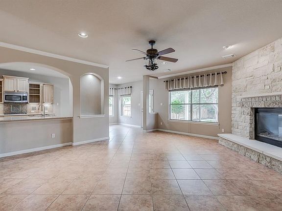2nd image of 403 S Gadwall Ln