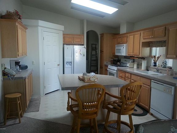 3rd image of 3928 N Santa Cruz Dr