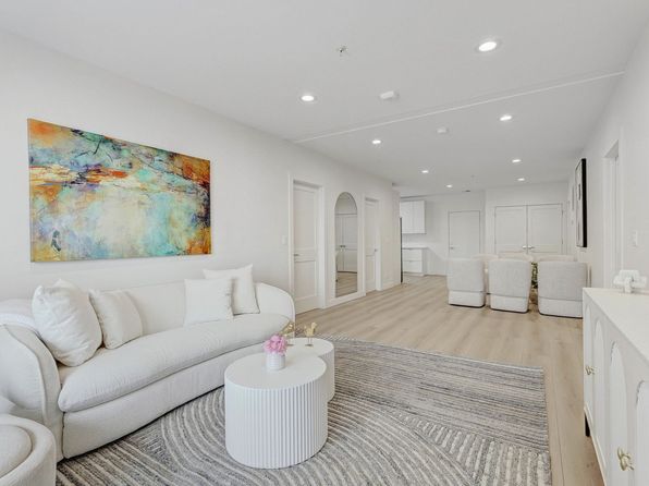 9201 N Milwaukee Ave #69942d59c